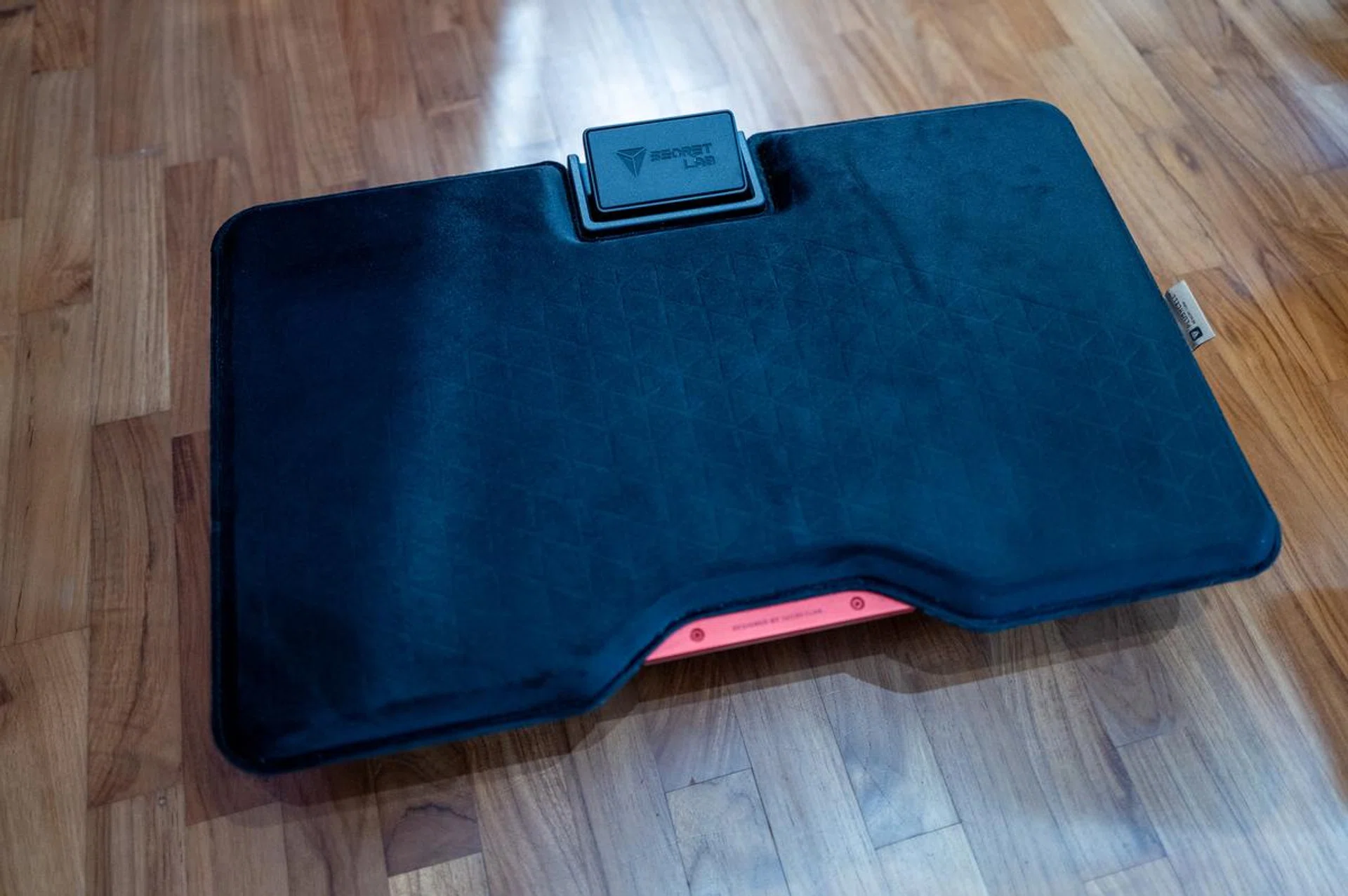 Secretlab Professional Footrest impressions: This is some serious next ...