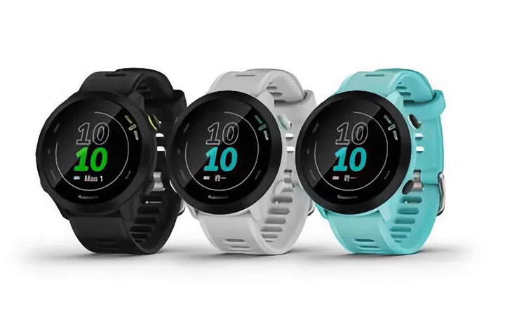 The Forerunner 55 comes in three colours. Image courtesy of Garmin. 