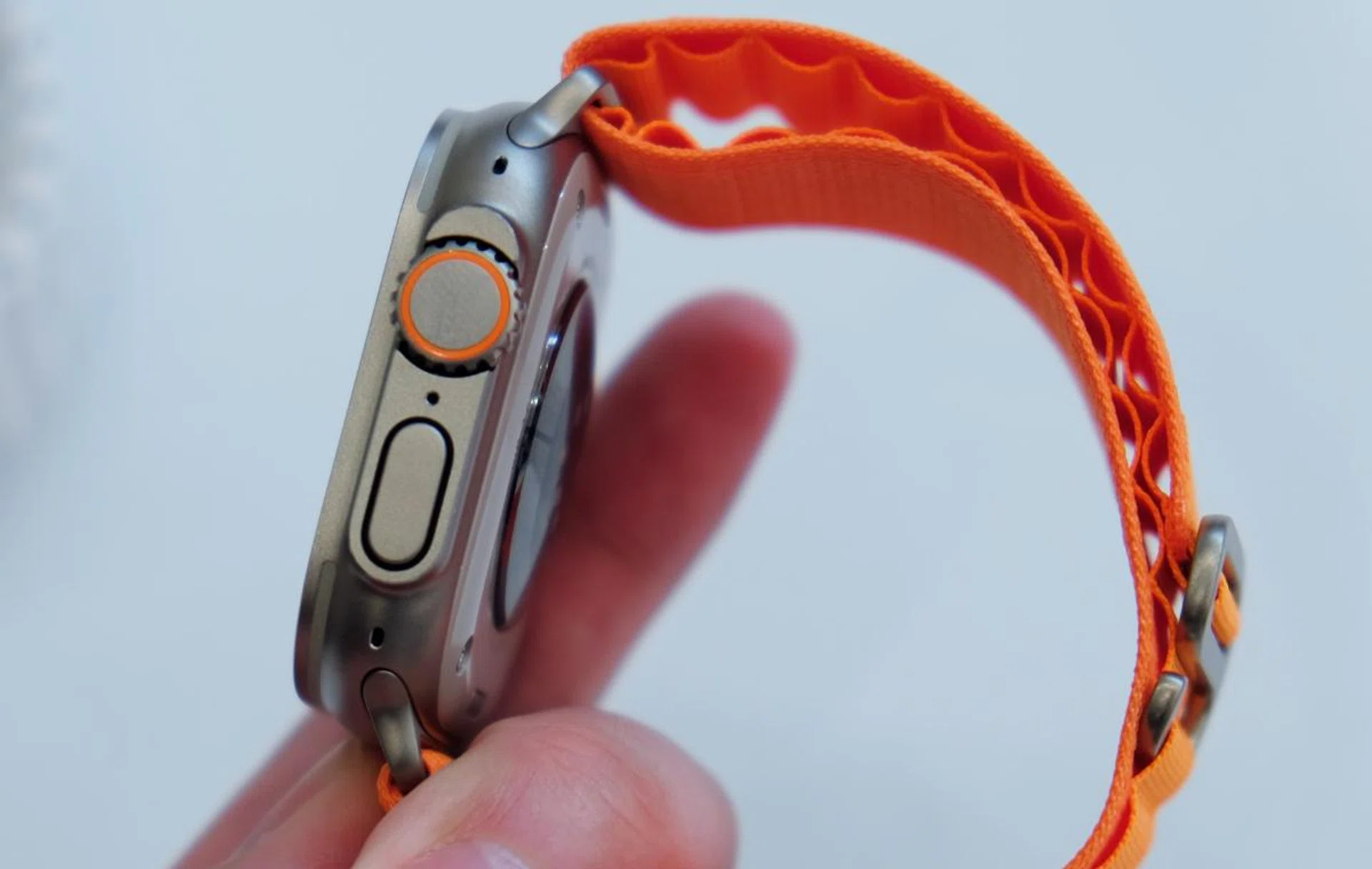 The Digital Crown has guards to protect it from being inadvertently knocked off.