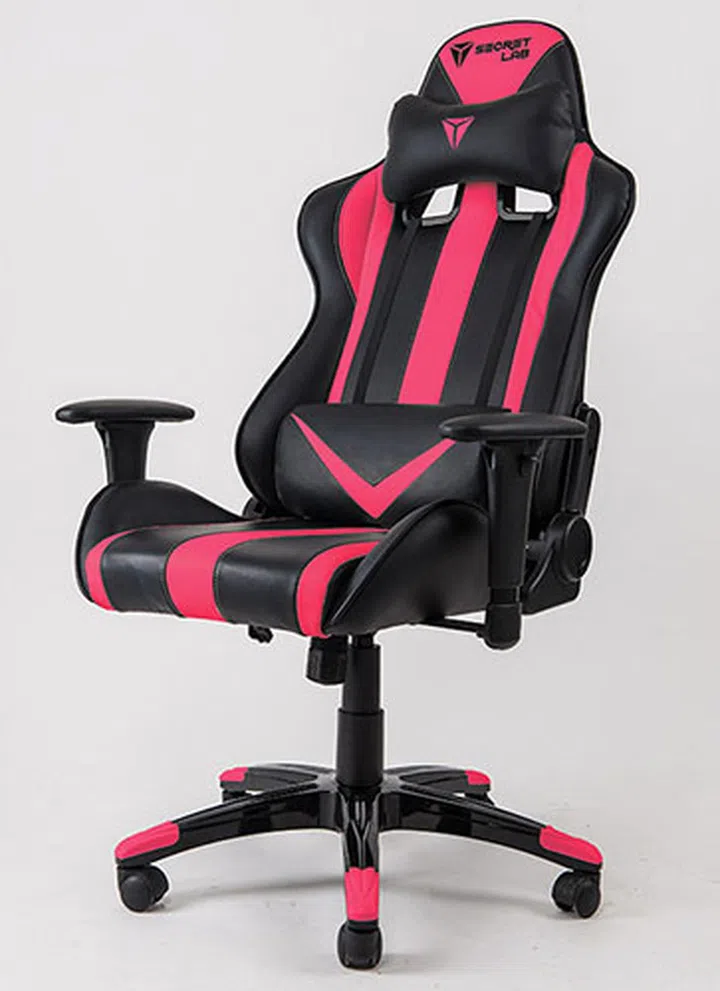 The Secretlab Throne features aggressive racing stripes that echo the designs of racing car seats. Shown here is the hot pink color option. (Image Source: Secretlab)