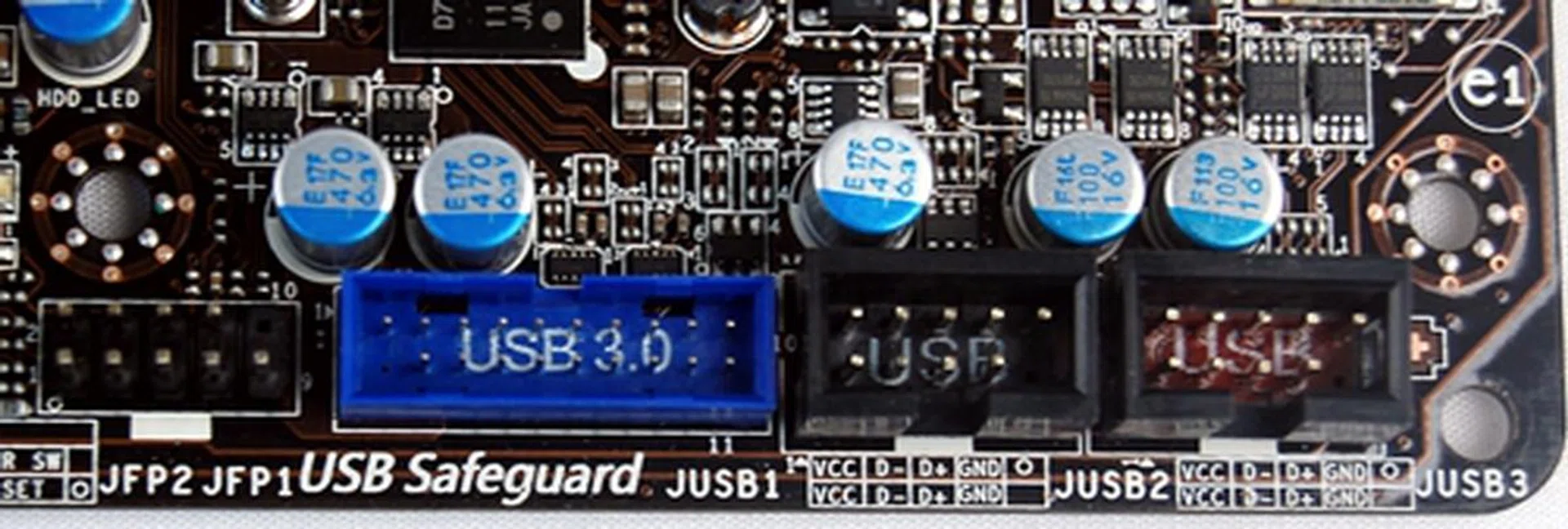 The on-board USB 3.0 and 2.0 connectors allow the connection of additional USB devices with their corresponding USB connector brackets (which are provided in the package). With MSI's SuperCharger application installed on the operating system, these connectors will provide quicker USB charging.