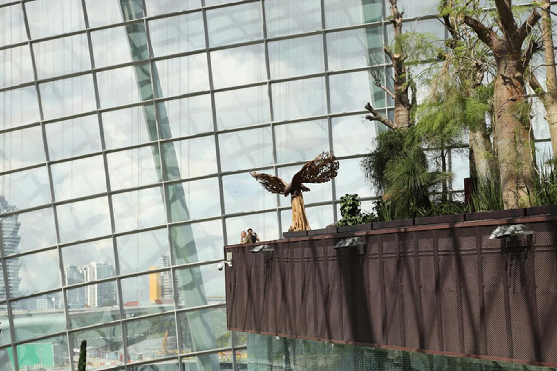 f/7.1 at 105mm, 1/320 sec, ISO 100.