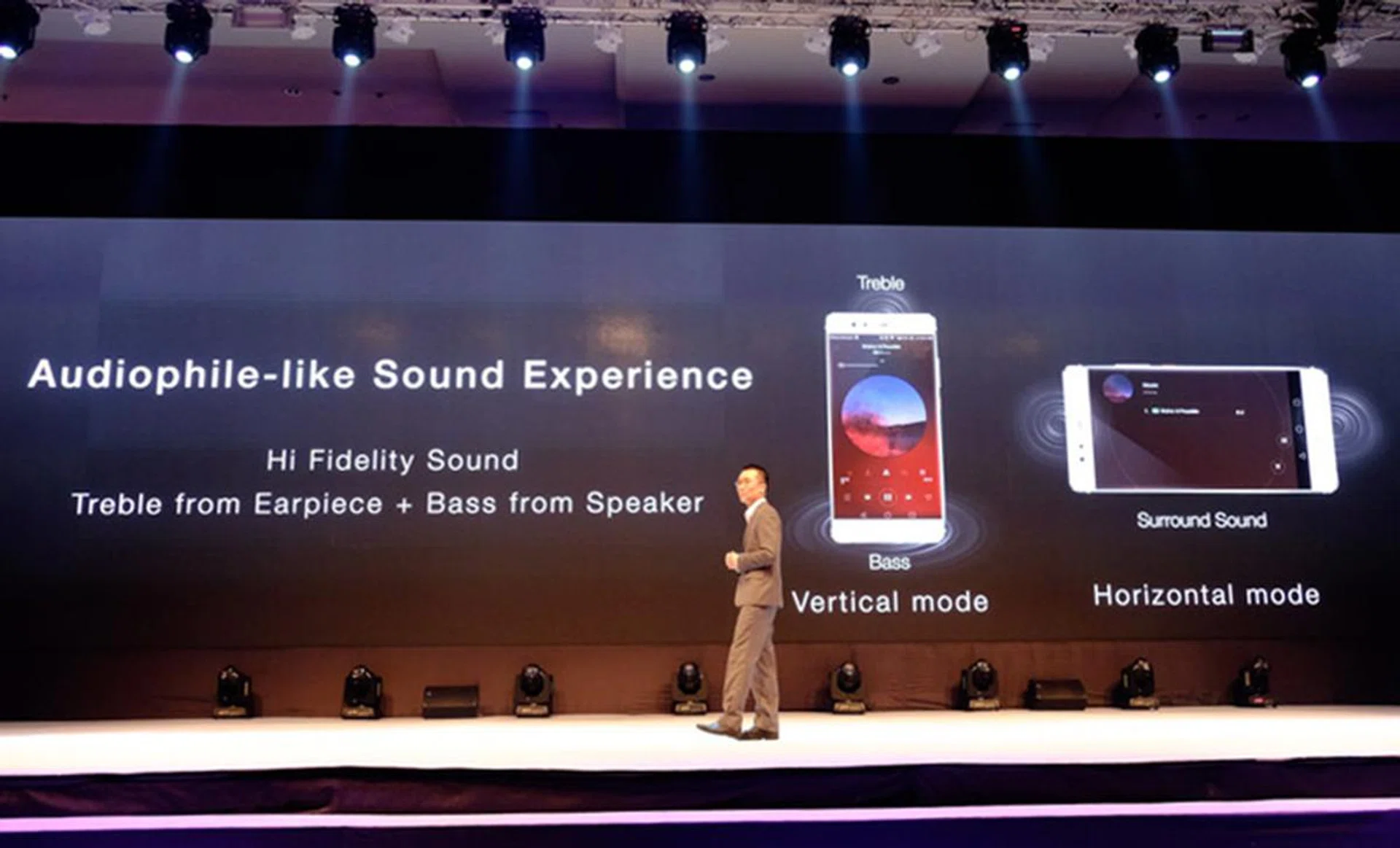 Smart sensors in the P9 Plus will give optimal sound based on the orientation of the phone.