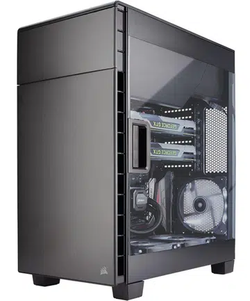 The Carbide 600C has a full-panel side window for the best view of your hardware. (Image Source: Corsair)