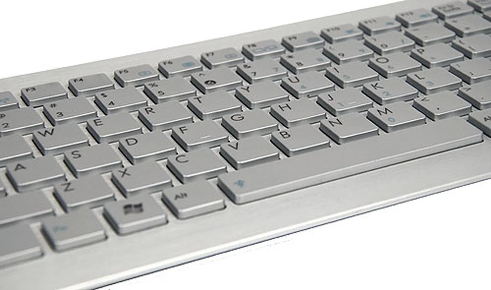 The chiclet keyboard was pleasant on the fingers and we found ourselves enjoying the feel.