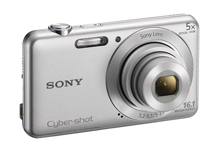 Cyber-shot W710 – 16.1 effective megapixels Super HAD CCD sensor, 5x optical zoom Sony lens, HD video, Intelligent Auto, Beauty Effect, Advanced Flash.
