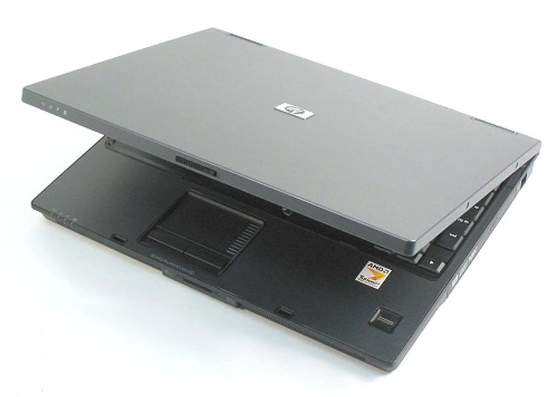 Faring much better in our next AMD Turion 64 based notebook review was the HP Compaq nx6125. 