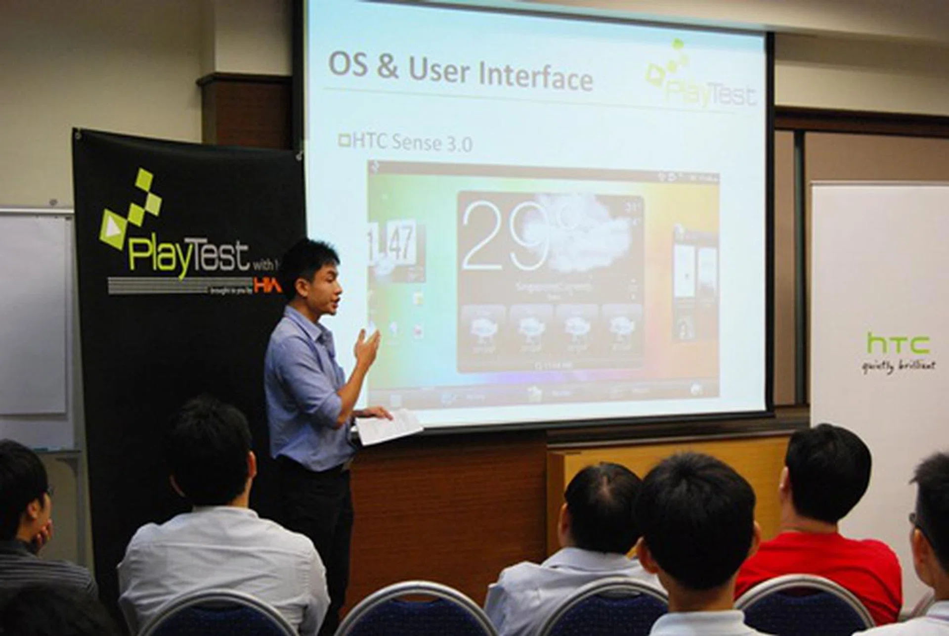 Aside hardware options, the type of software (operating system and user interface) plays an important part in the decision-making process. Sidney Wong, Tech Writer at HWZ.com, elaborates on the differences between existing operating systems and why a smartphone user should consider getting a tablet of the same OS.