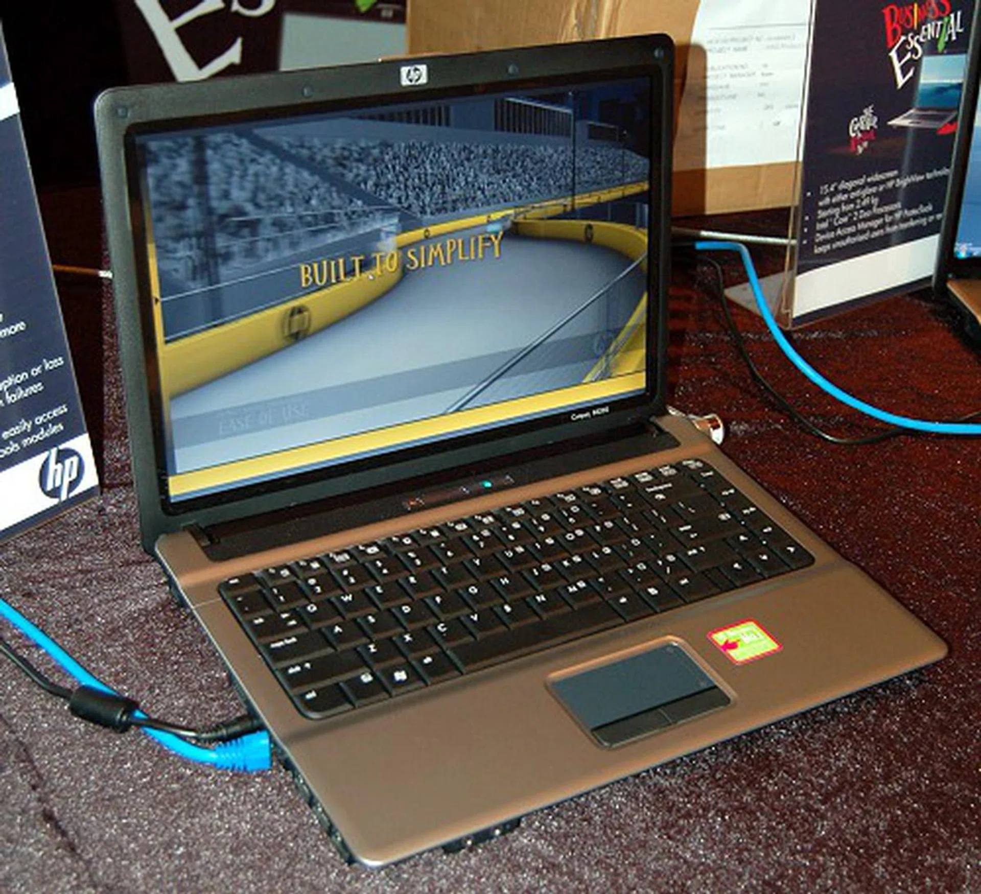  One of the fist s-class notebooks, the HP Compaq 6520s is 14-inch widescreen small-business series notebook. Boasting consumer-class design touches, the s-series proves business can mesh with style. The 6720s model is very similar to this notebook except that it features a 15.4-inch screen. Overall, this new series seems to have a very functional design and we're not complaining at its price band.  