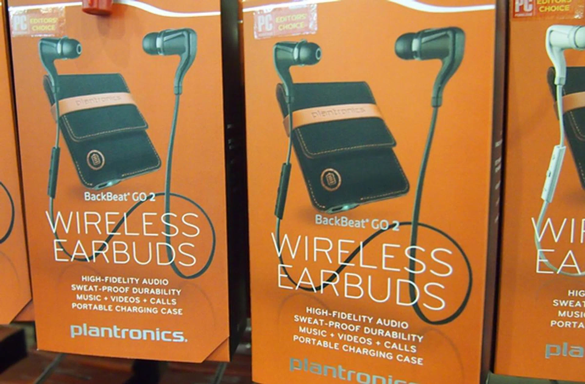 The Plantronics Backbeat Go 2 Charge Edition is available now at Nubox and Tech@Vogue for $179 (U.P: $199). It connects to your smartphone or tablet wirelessly for music, movies, and calls. The earbuds are protected against sweat, moisture and spills with the P2i military-grade nano coating. You get a free iWalk 2,600mAh portable charger for USB devices worth $49 with every purchase.