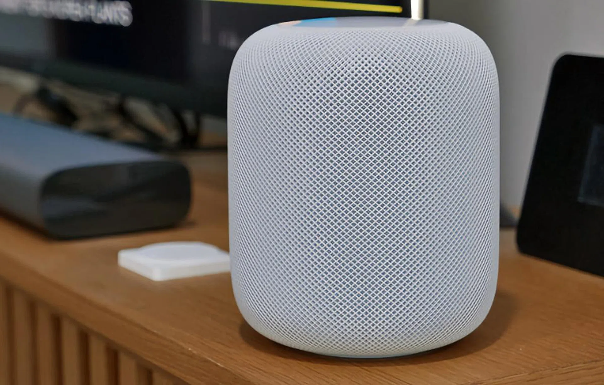 A future software update will enable lossless audio support for the HomePod and HomePod Mini.