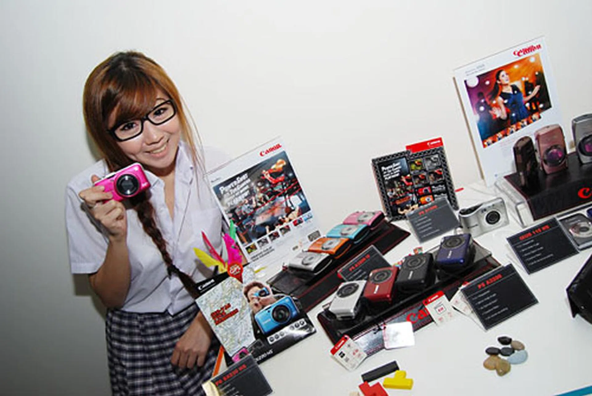 Up to eight new Canon compacts were introduced.