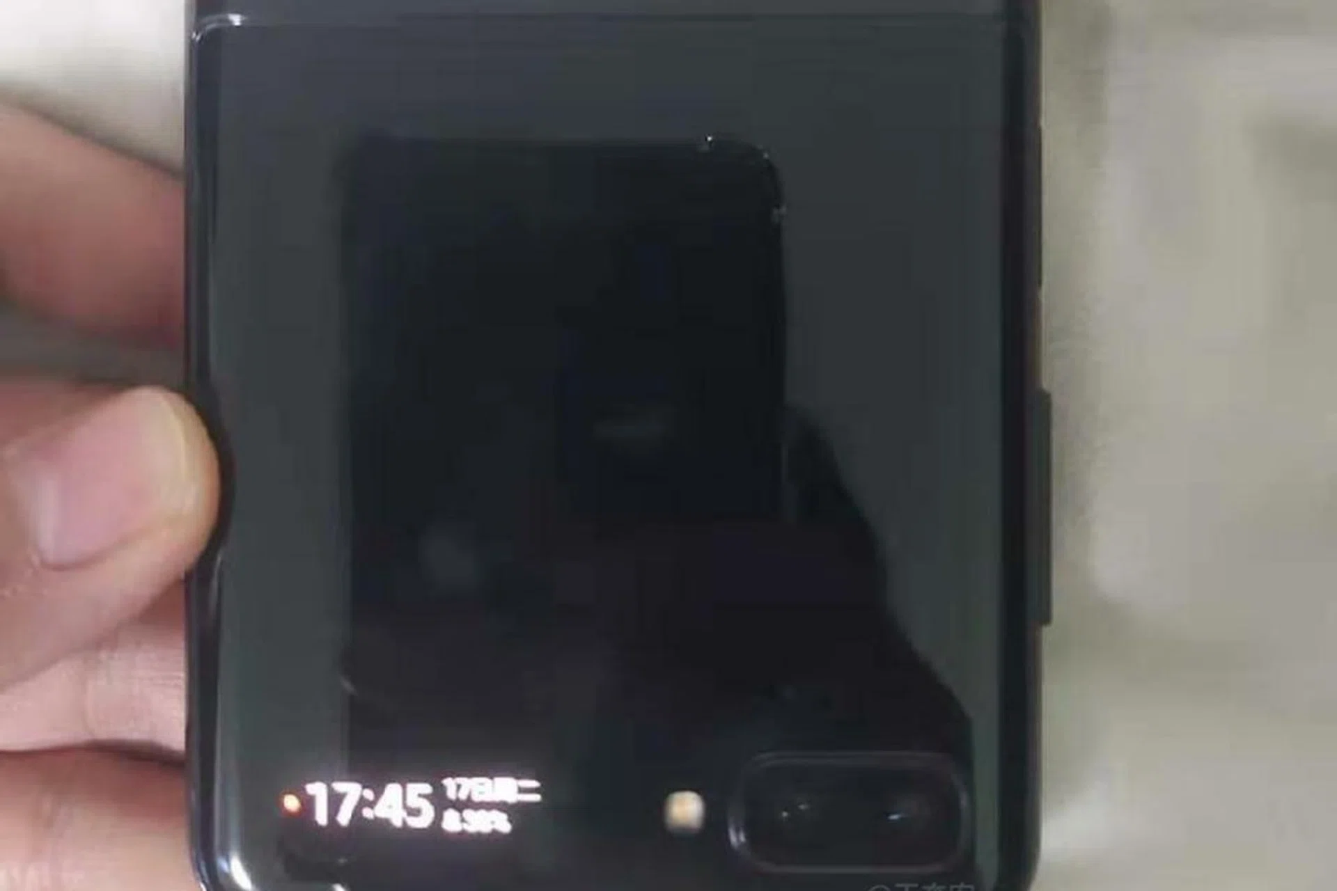 Purported image of Samsung's upcoming foldable phone.