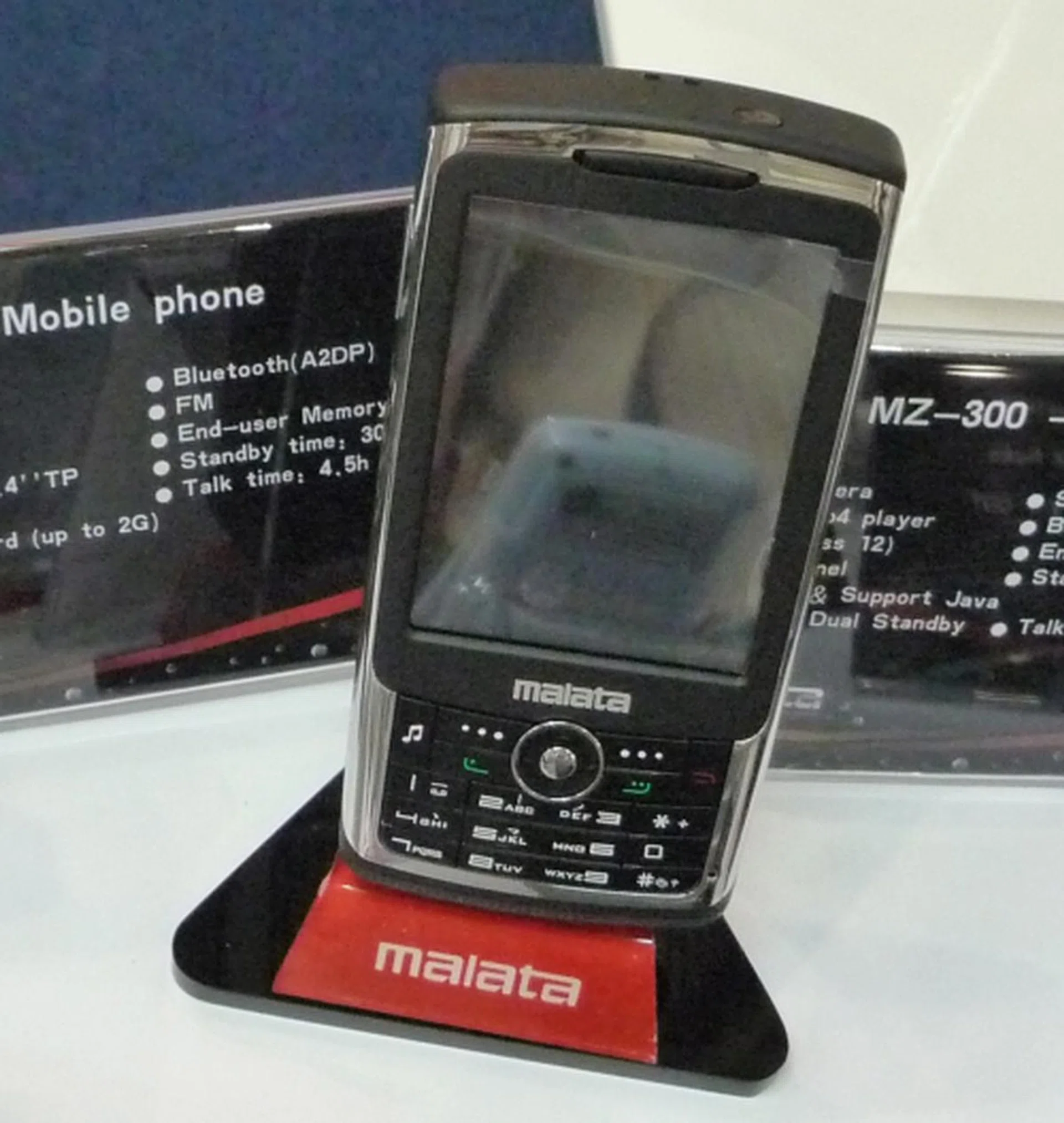  Malata's MZ300 is a sleek dual band phone with dual SIM standby, a 262K QVGA screen and 2.0 Mega pixel camera.  