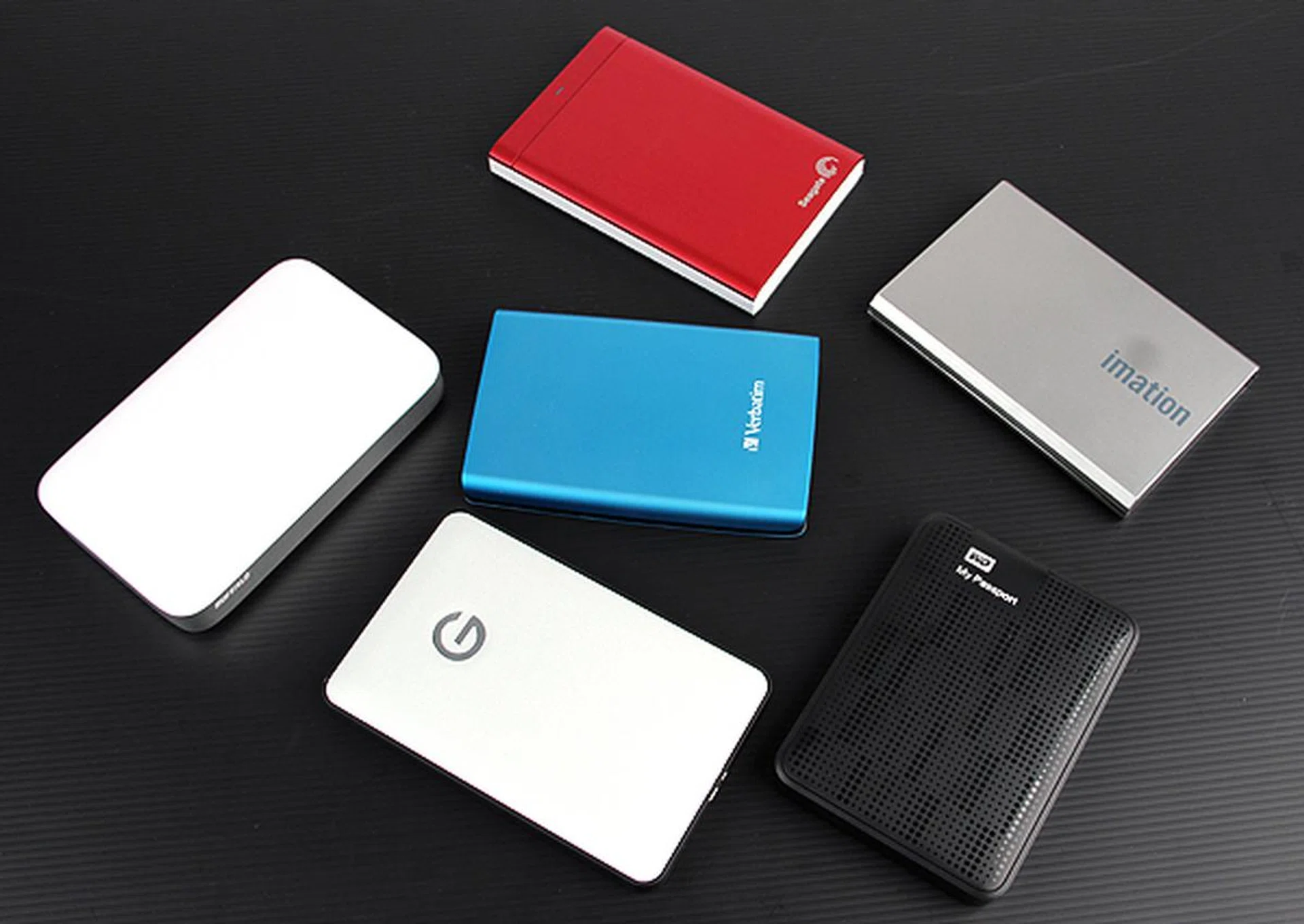From the biggest names in storage such as Buffalo, Seagate and Western Digital, we have with us today six of the most recent 1TB USB 3.0 portable hard drives in the market for evaluation.