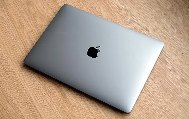 Apple refreshed the MacBook Air in November 2020.