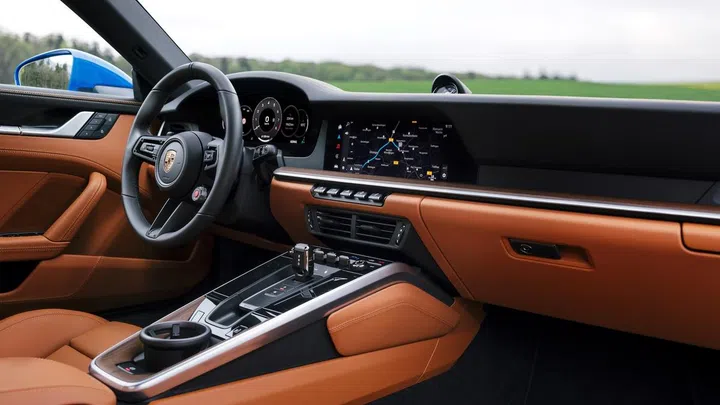 There are some changes to the interior. The instrument cluster is now entirely digital. (Image source: Porsche)