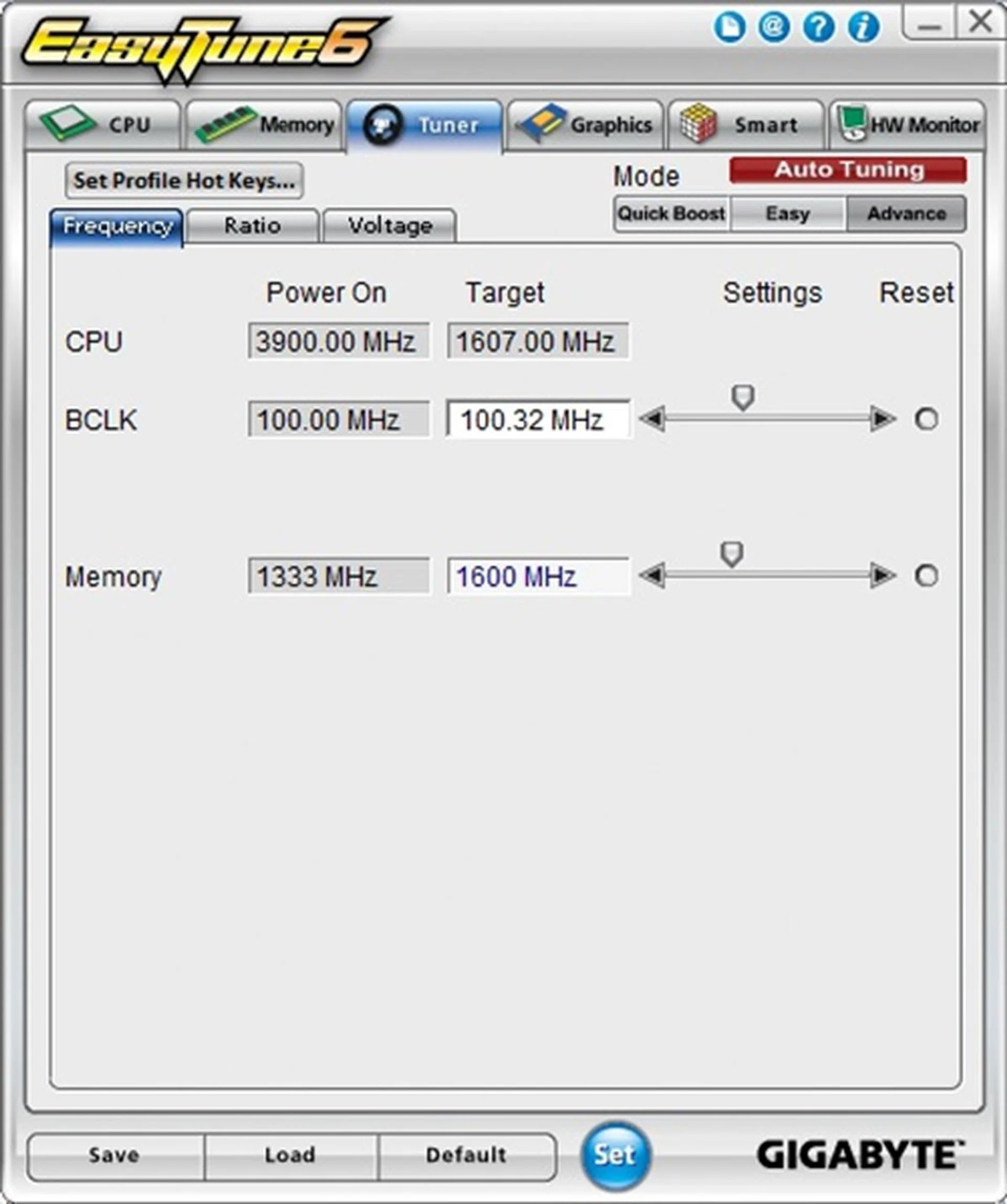 In the Advanced mode, we were also able to change the frequency of the memory modules. This is especially useful in overclocking with memory modules that are rated 1,600MHz or less as it allows underclockicng them in order to compensate for any increments made to the BCLK frequency.