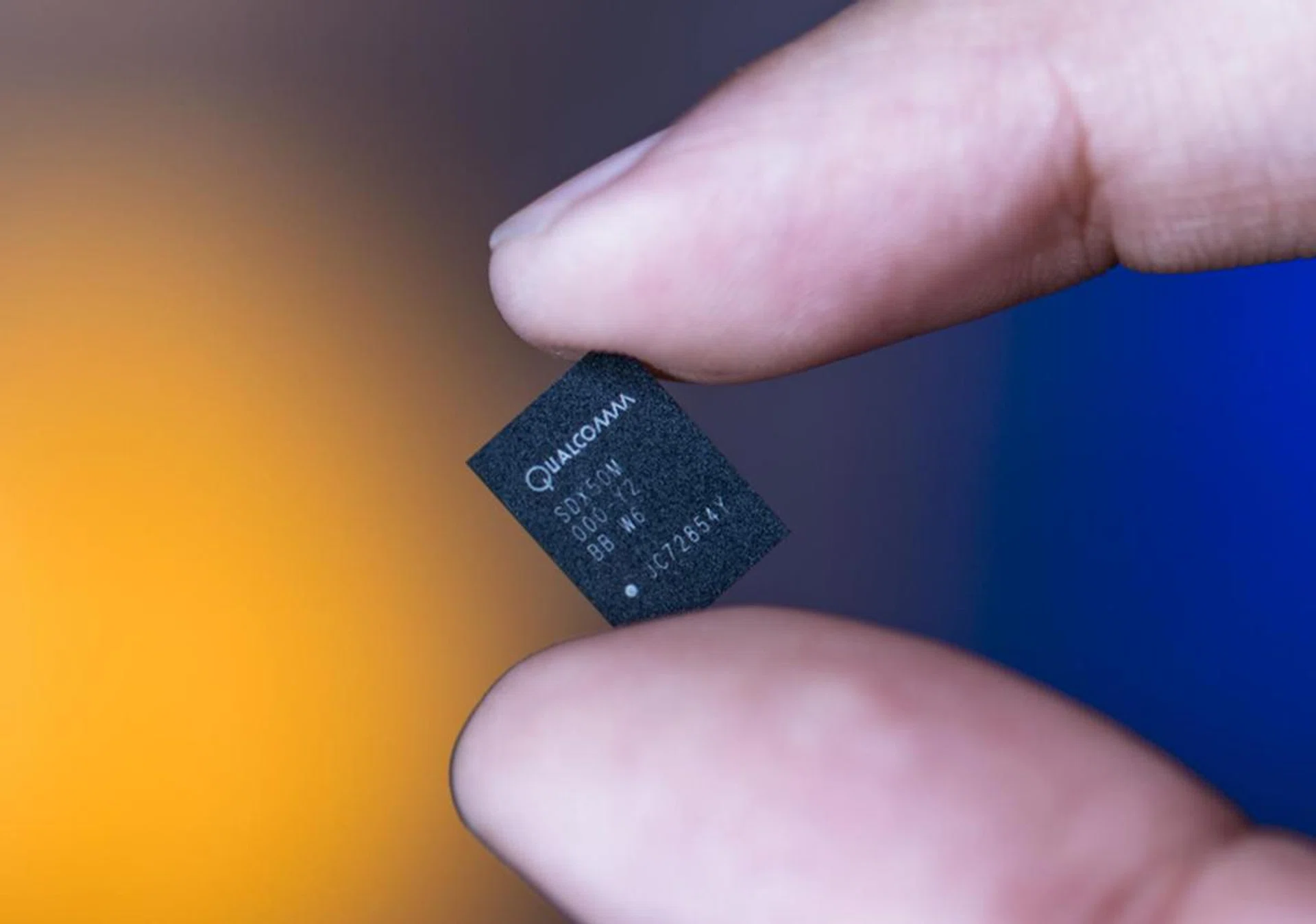 Qualcomm's X50 5G modem in Jun 2016.