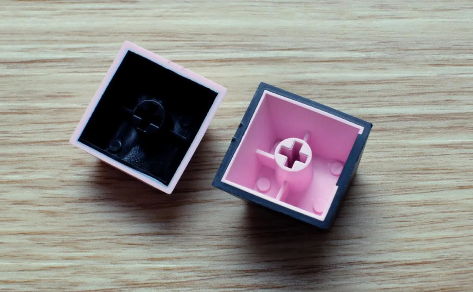 The doubleshot PBT keycaps are nice and thick.