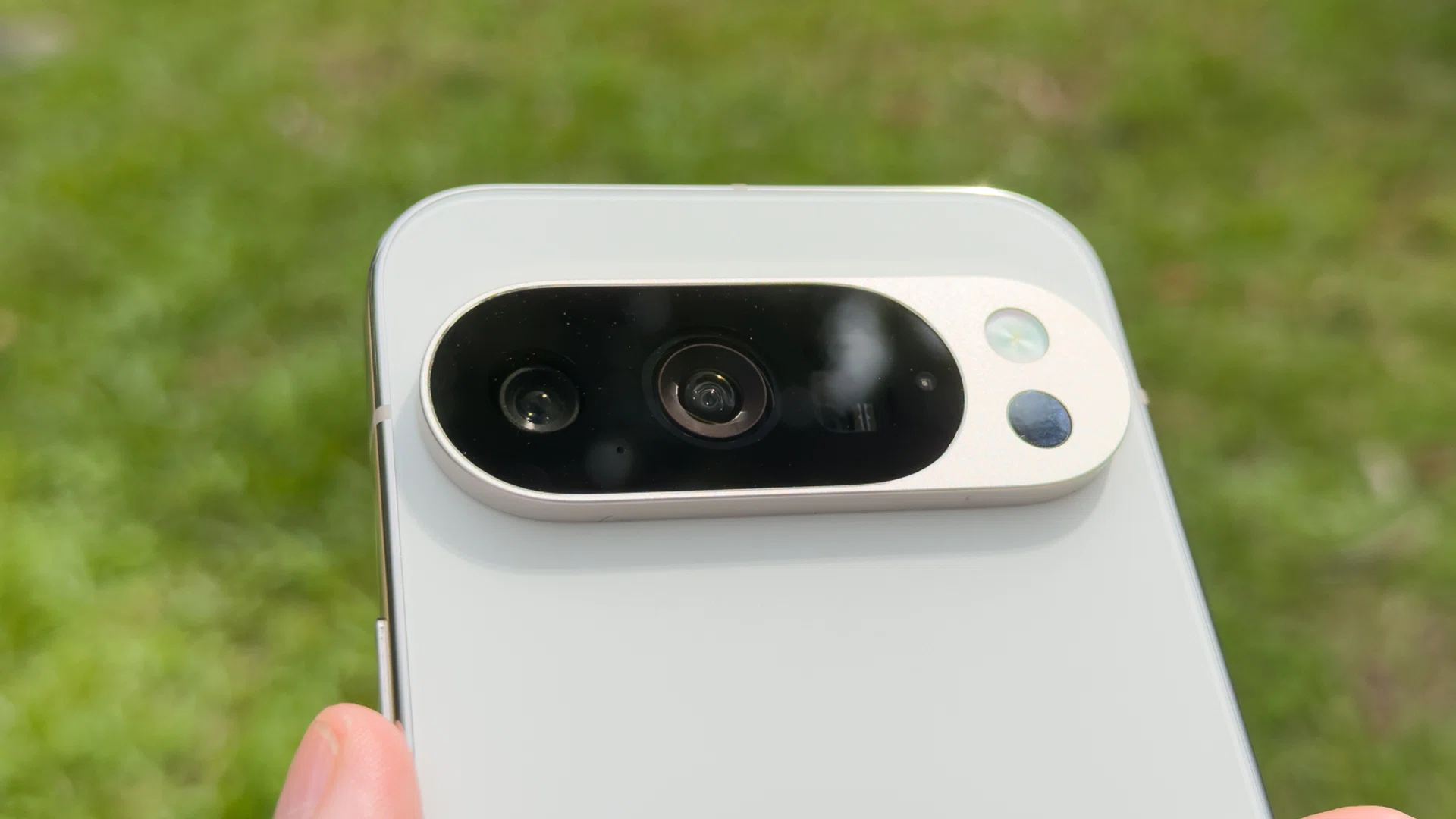 Google Pixel 10 Pro camera bump