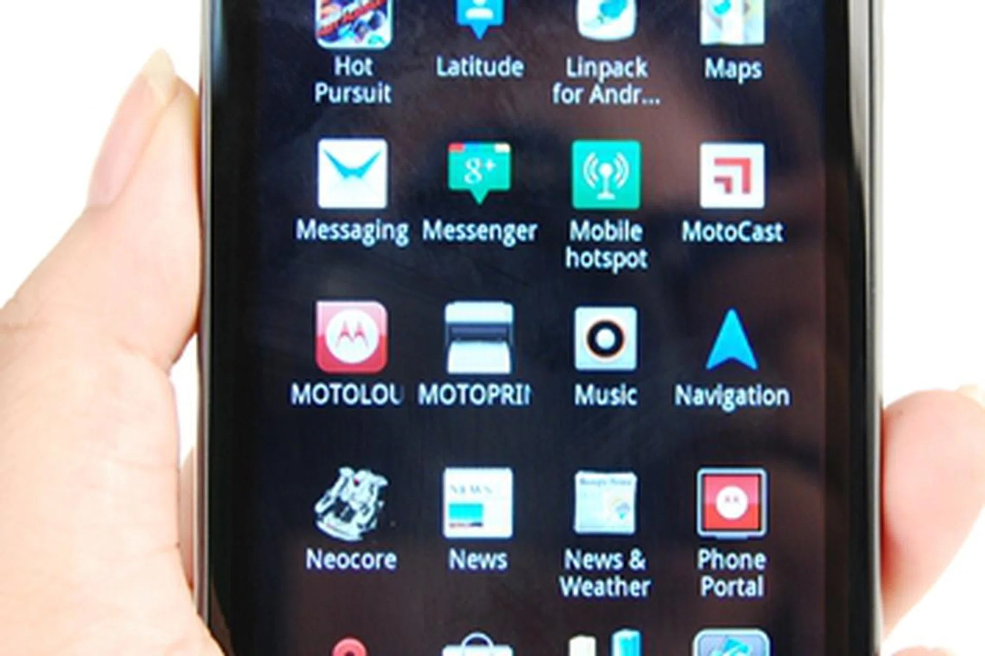 The Motorola Atrix 2 follows in the footsteps of its curved predecessor, adopting its rounded edges as well as a nondescript design.