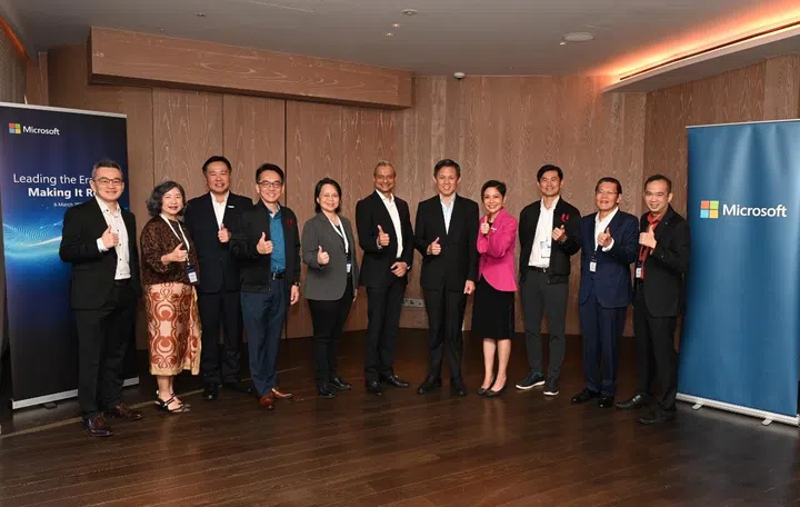 Chan Tsan, Chief Executive, Home Team Science & Technology Agency; Tham Loke Kheng, Chief Executive Officer, Mediacorp Pte Ltd; Chris Ong, Chief Executive Officer, Seatrium Limited; Jeremy Ong, Chief Executive Officer, NTUC LearningHub; Ngiam Siew Ying, Chief Executive Officer, Synapxe Pte Ltd; Ahmed Mazhari, President, Microsoft Asia; Chan Chun Sing, Minister for Education; Lee Hui Li, Managing Director, Microsoft Singapore; Desmond Tan, Deputy Secretary General, NTUC; Allen Lew, Chairman, Certis Group; Tan Kok Yam, Chief Executive, SkillsFuture Singapore. Image source: Microsoft. 