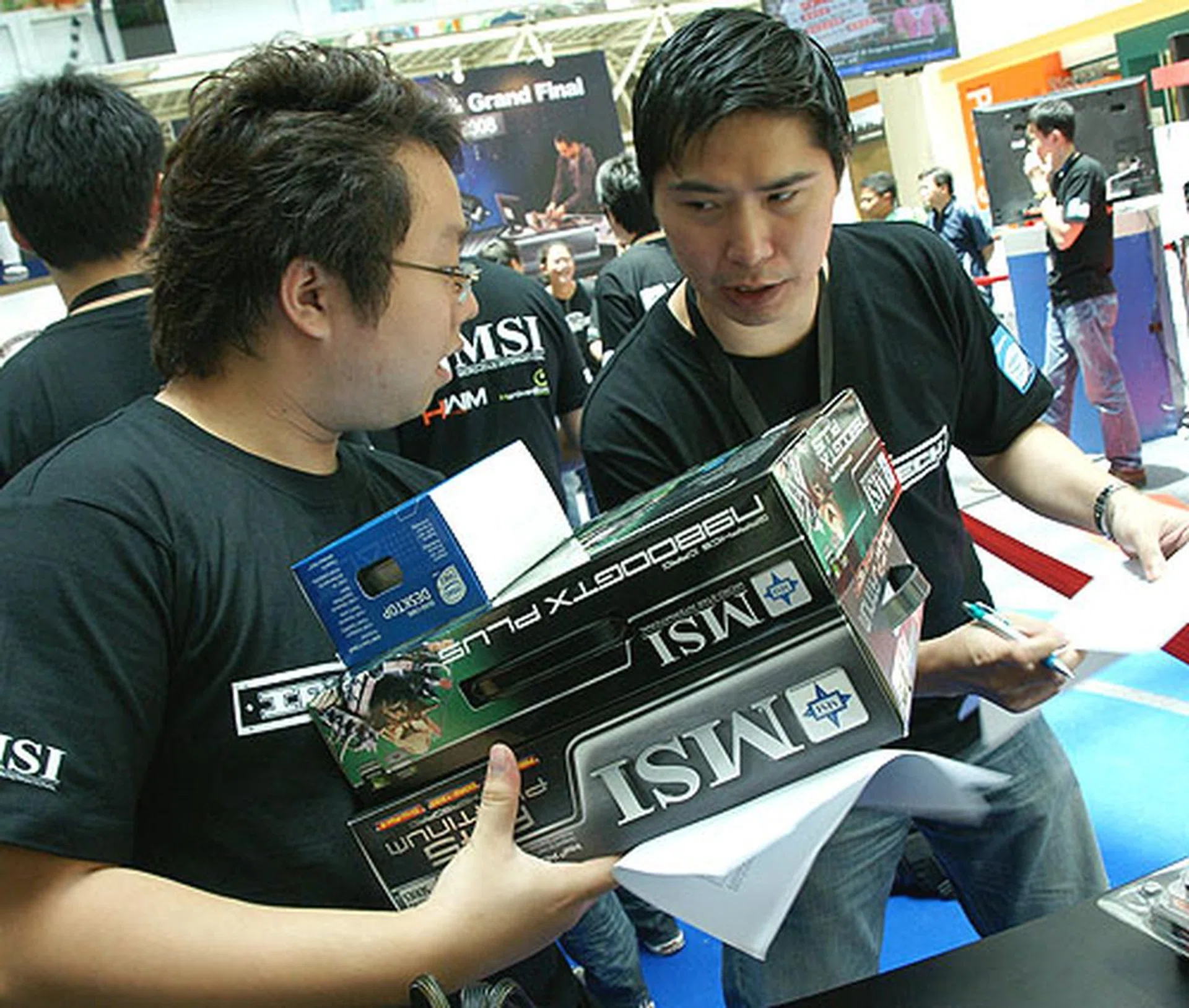  Contestants have to report what they have chosen to the marshals overseeing them. This list of components will be used in calculating the cost of the system and eventually, the performance to price criteria.  