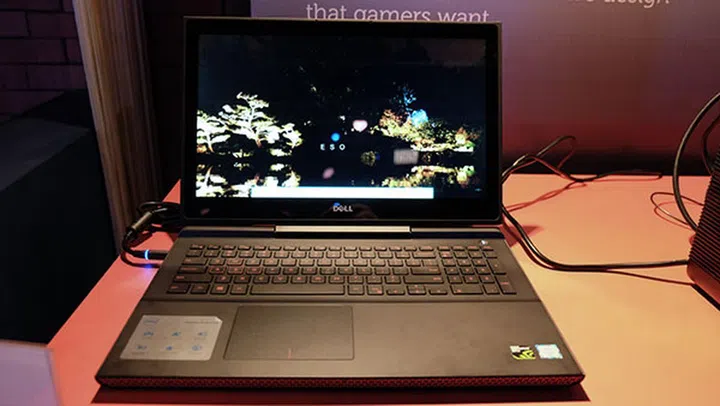 The Inspiron 15 7000 features a newly aggressive design and a robust cooling system.