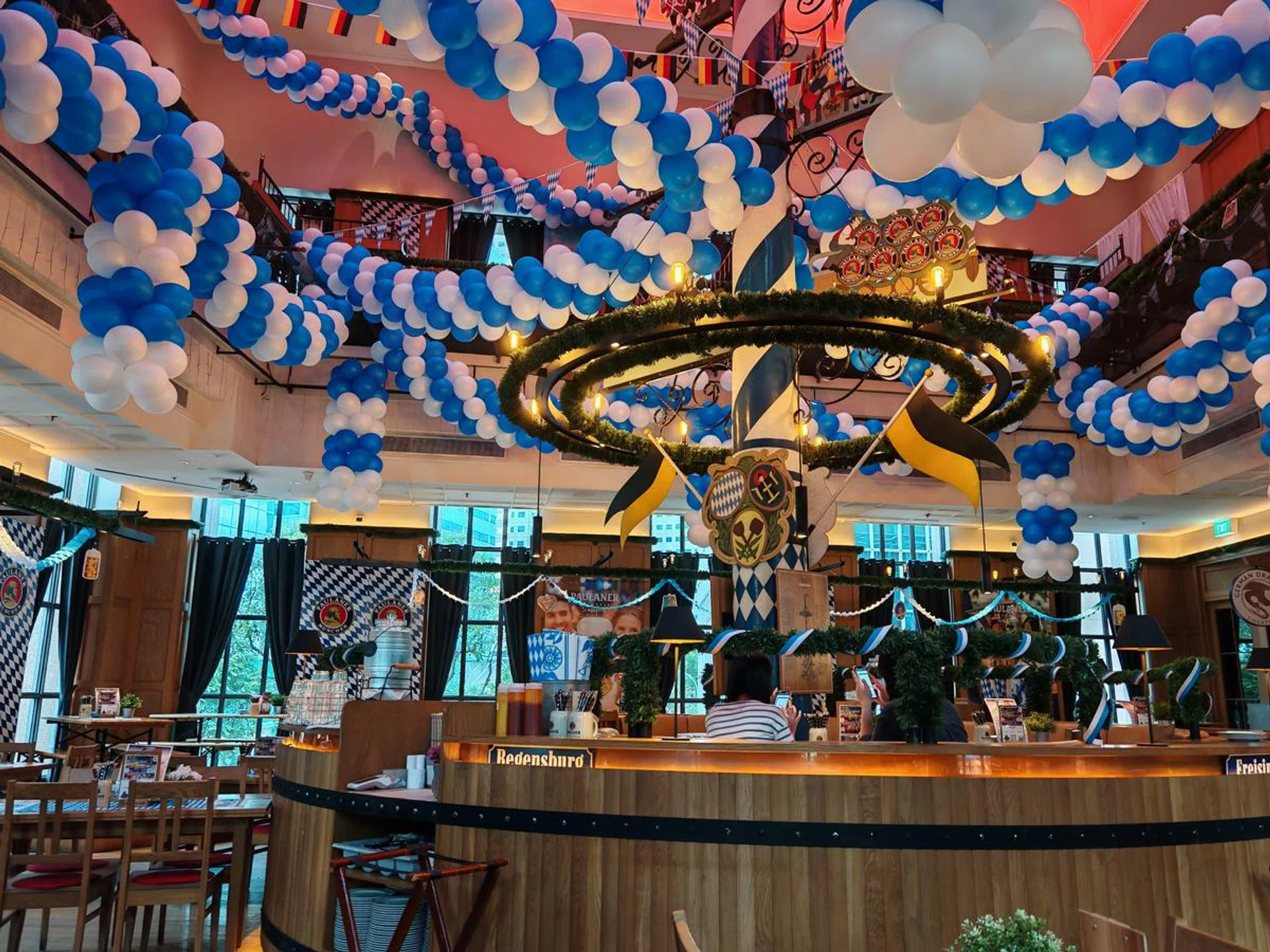 Honor 200 Pro, low light.