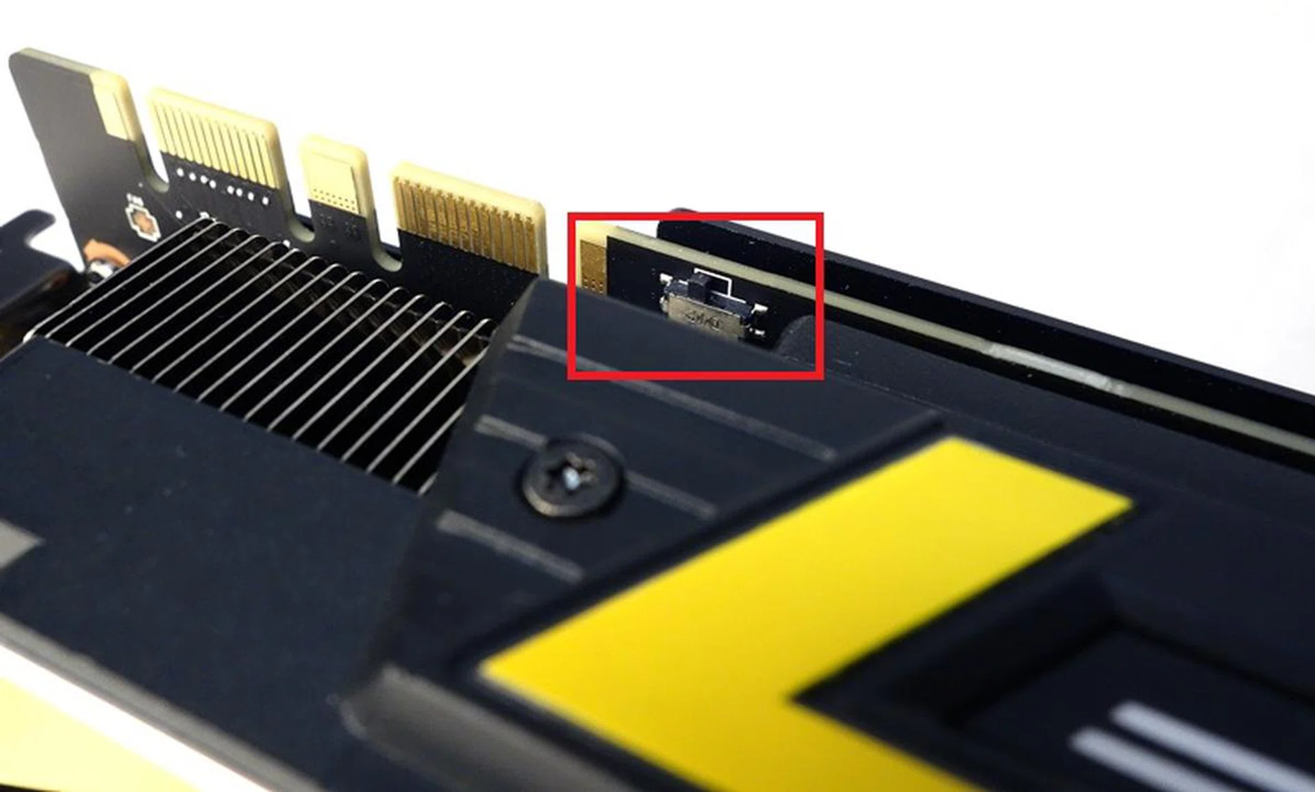 The LN2 DIP switch is located near the SLI connectors.