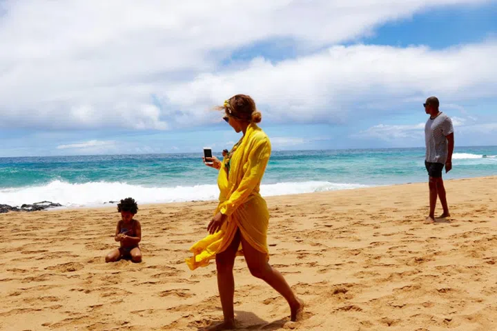 Here's A Reminder That Beyoncé Vacations Better Than You