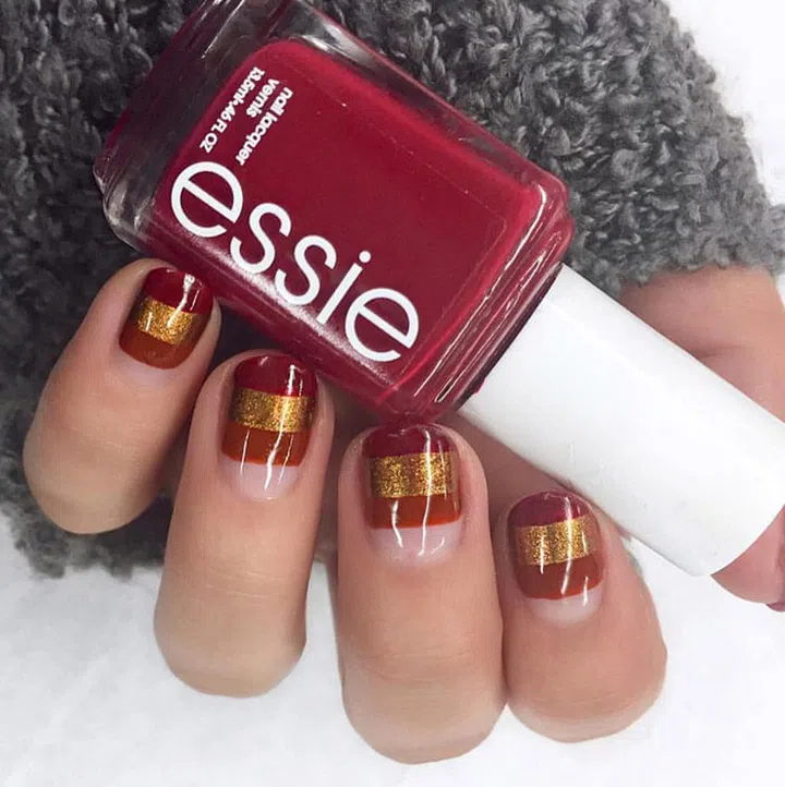Deep jewel tones make for sophisticated stripes. @nailsbyharlig