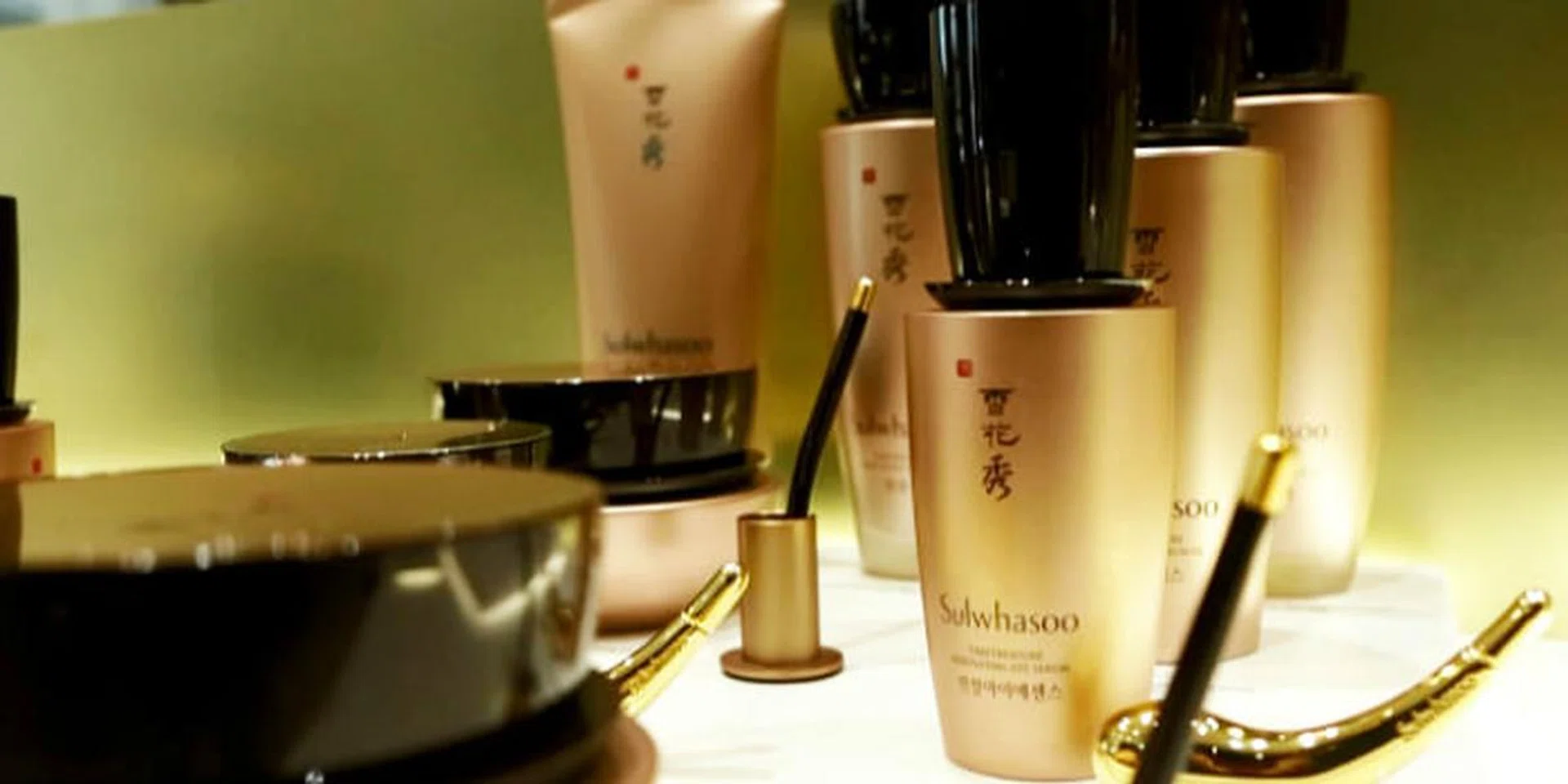 Sulwhasoo-Timetreasure-Renovating-Eye-Serum
