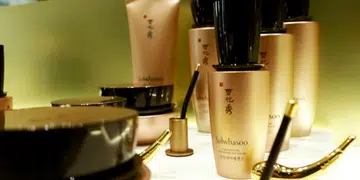 Sulwhasoo-Timetreasure-Renovating-Eye-Serum