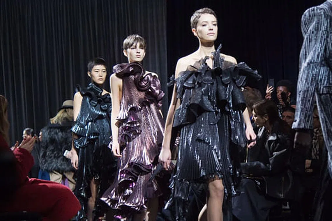 Watch The Givenchy Spring/Summer 2019 Show Live From Paris | Harper's ...