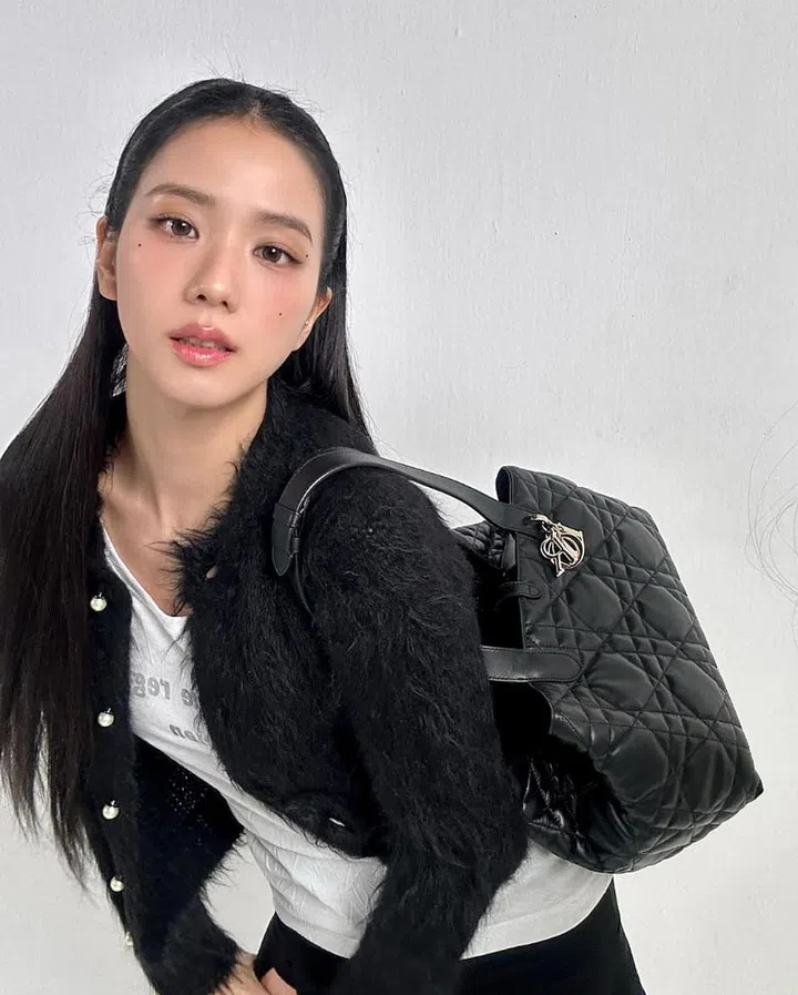 Photo: @sooyaaa__  Instagram