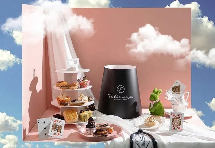 Tablescape's Halloween Afternoon Tea Set (Photo: Tablescape)