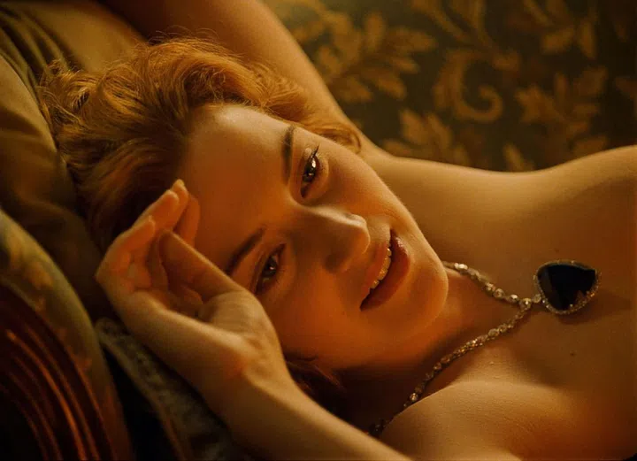 Her character Rose Dawson in the 1997 blockbuster Titanic famously wore the "Heart of the Ocean" diamond and sapphire necklace. Photo: Getty 

