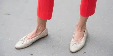 Flat shoes