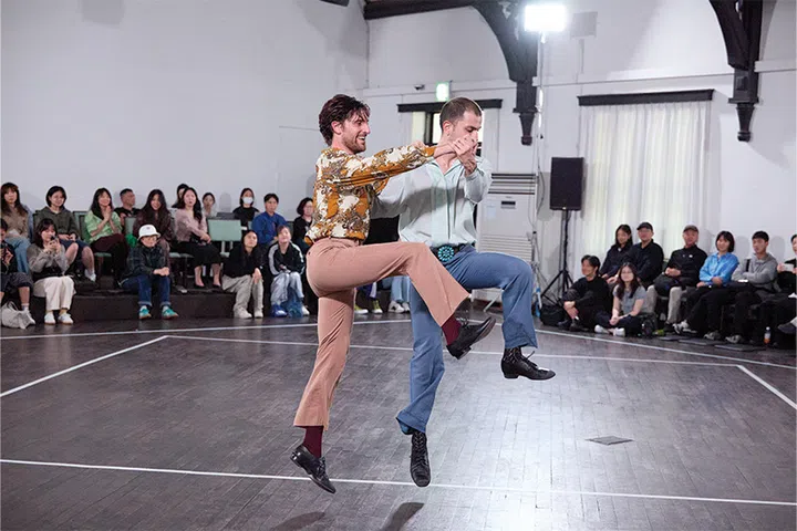 Dance Reflections | Polka Chinata Alessandro Sciarroni