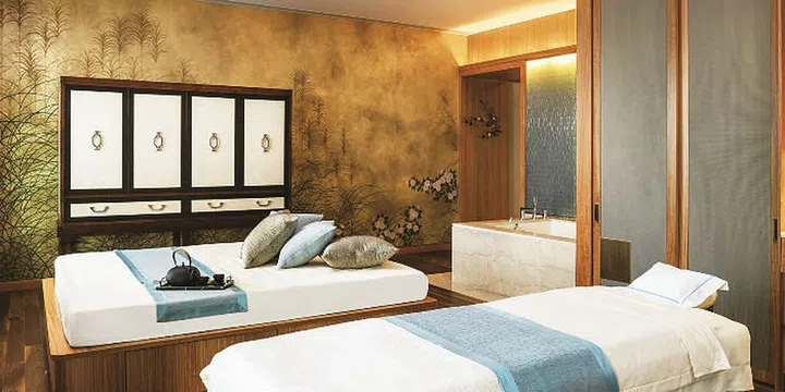 The St. Regis Macao's Iridium Spa provides panoramic views of Macao’s stunning Cotai Strip