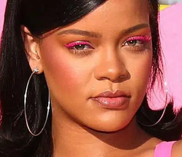 Rihanna with pink mascara