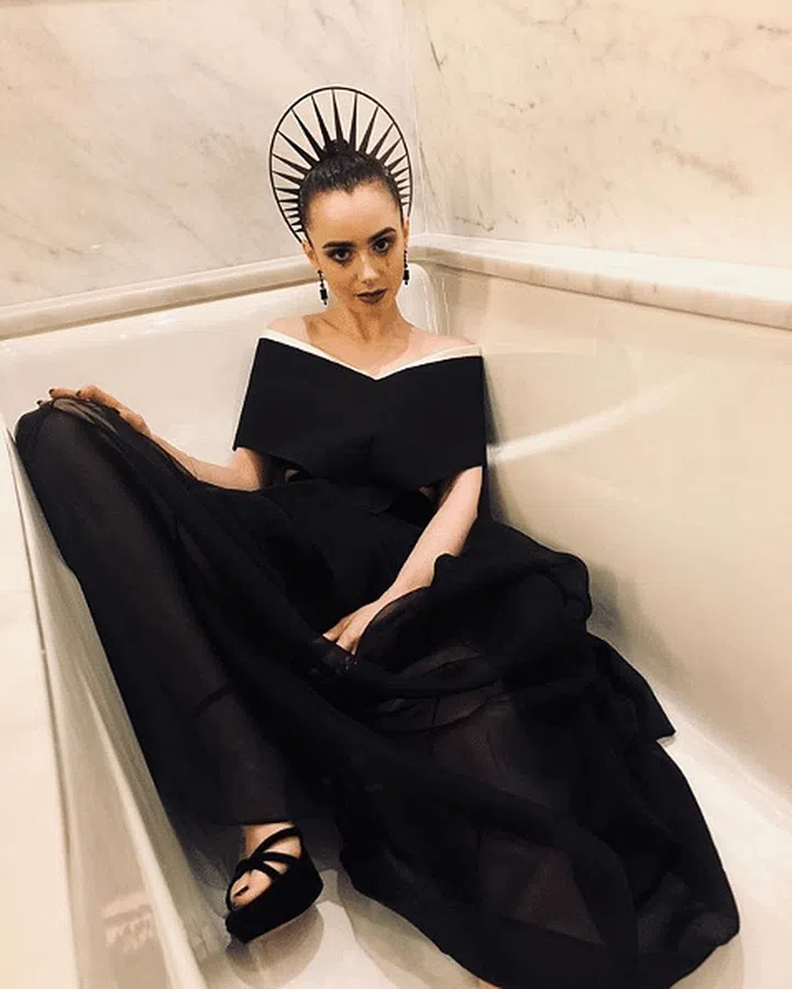 Photo: instagram/@
lilyjcollins
