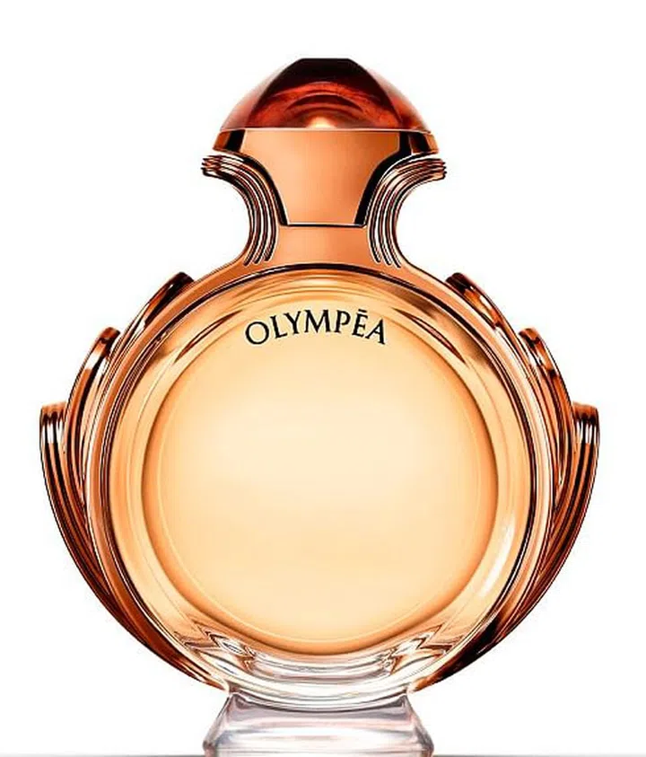 Not for the faint-hearted, this head-turning scent marries white pepper, grapefruit and orange flowers, musk, amber and a hint of salt for an addictive creation that makes for a bold statement.