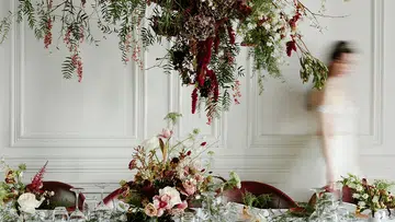 See Charlotte Puxley Flowers’ New Winter-inspired Bridal Flowers