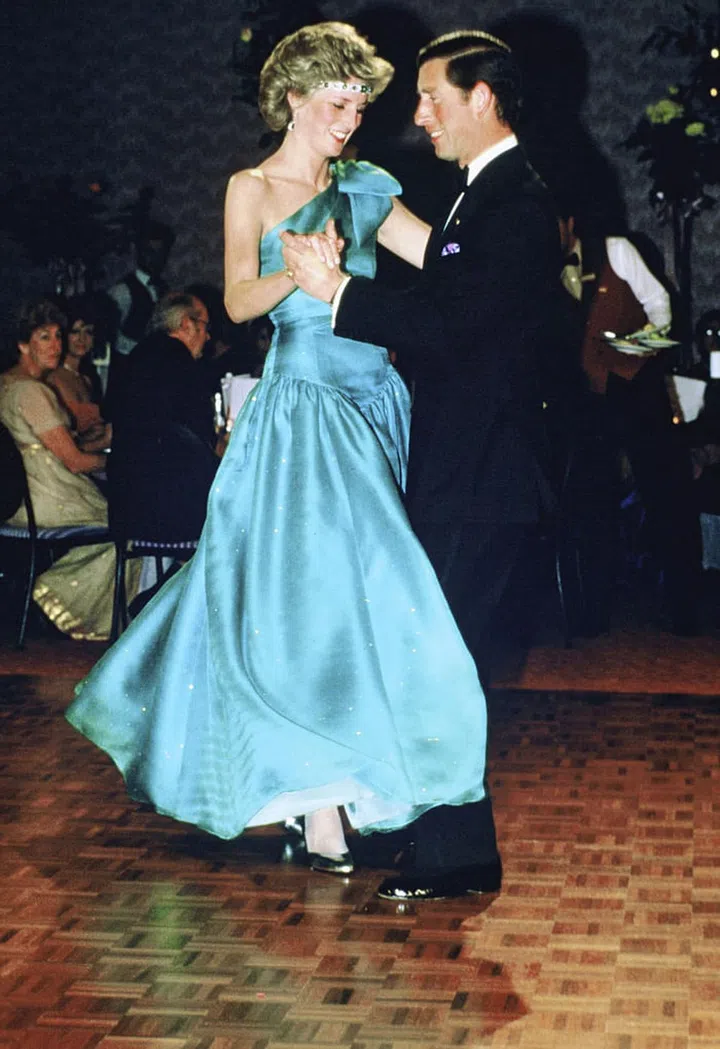 Ideas in styling: Wearing a necklace as a headband and a massive bow on your shoulder. Photo: Getty 
