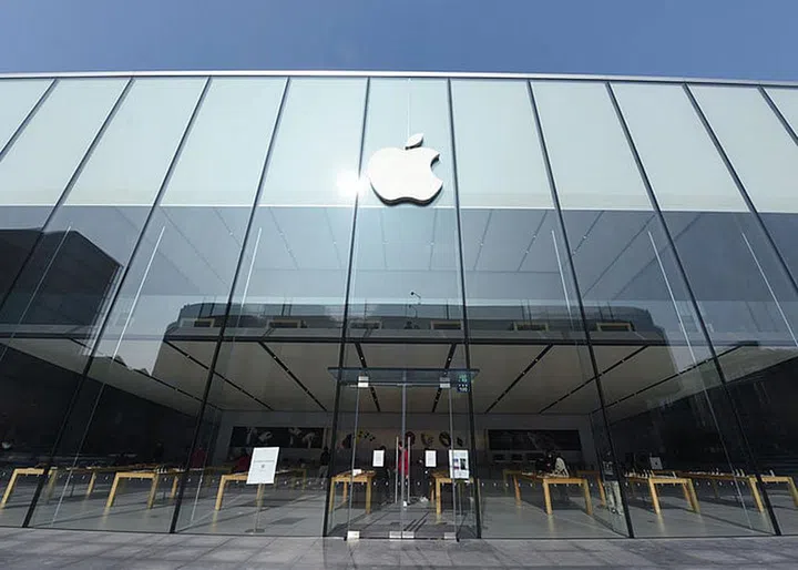 Apple Inc. has closed three stores in China amid the novel coronavirus outbreak. / Photo: Getty