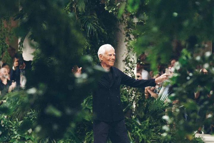Giorgio Armani acknowledges the audience at the Giorgio Armani fashion show during the Milan Men's Fashion Week Spring/Summer 2020. Photo: Getty