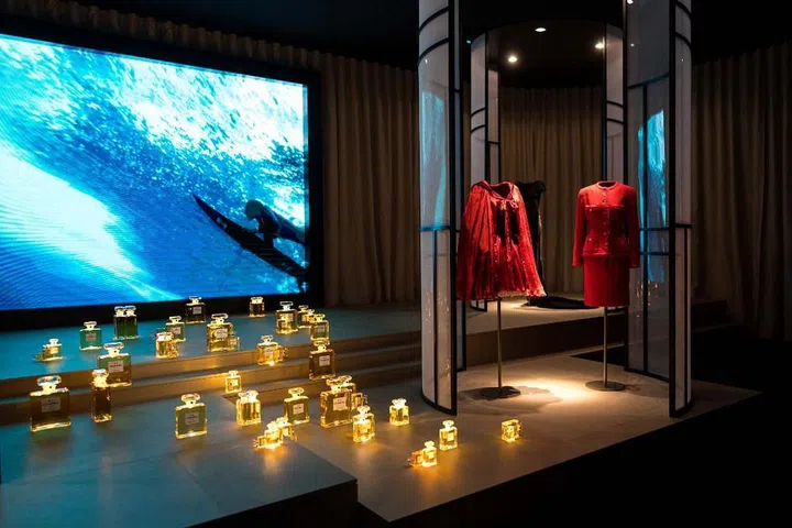 Photography: Edward Berthelot for Chanel Singapore